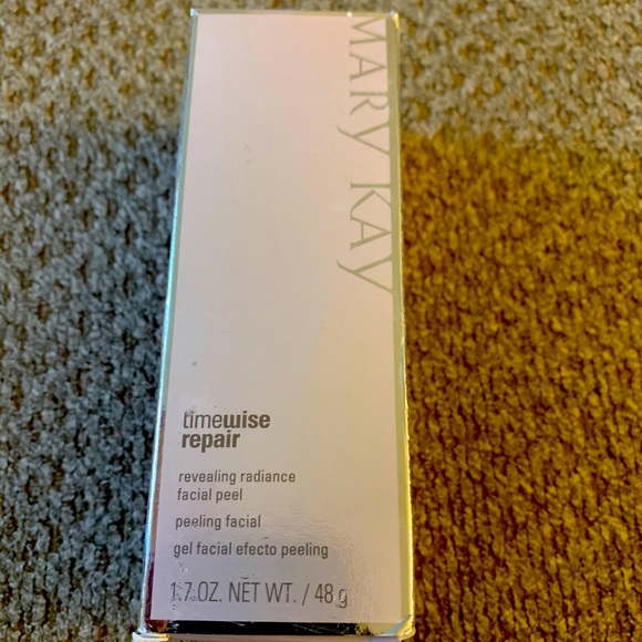 Time wise repair revealing radiance face peel